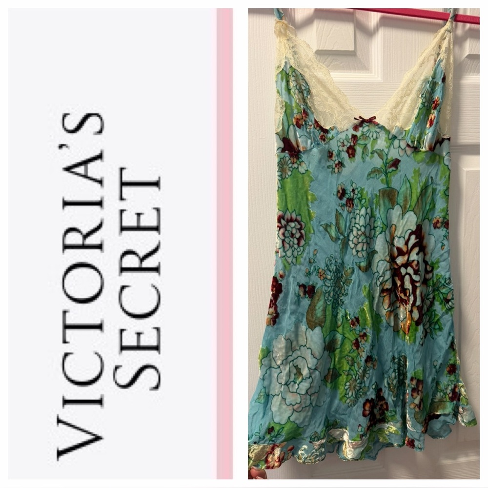 Victoria Secret Floral Lace-Trim Burnout Chemise Light Blue medium New